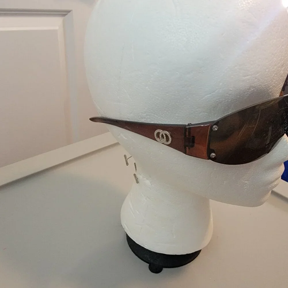 Brown Tortoise Shell Color Plastic Sunglasses w Rhinestone Details